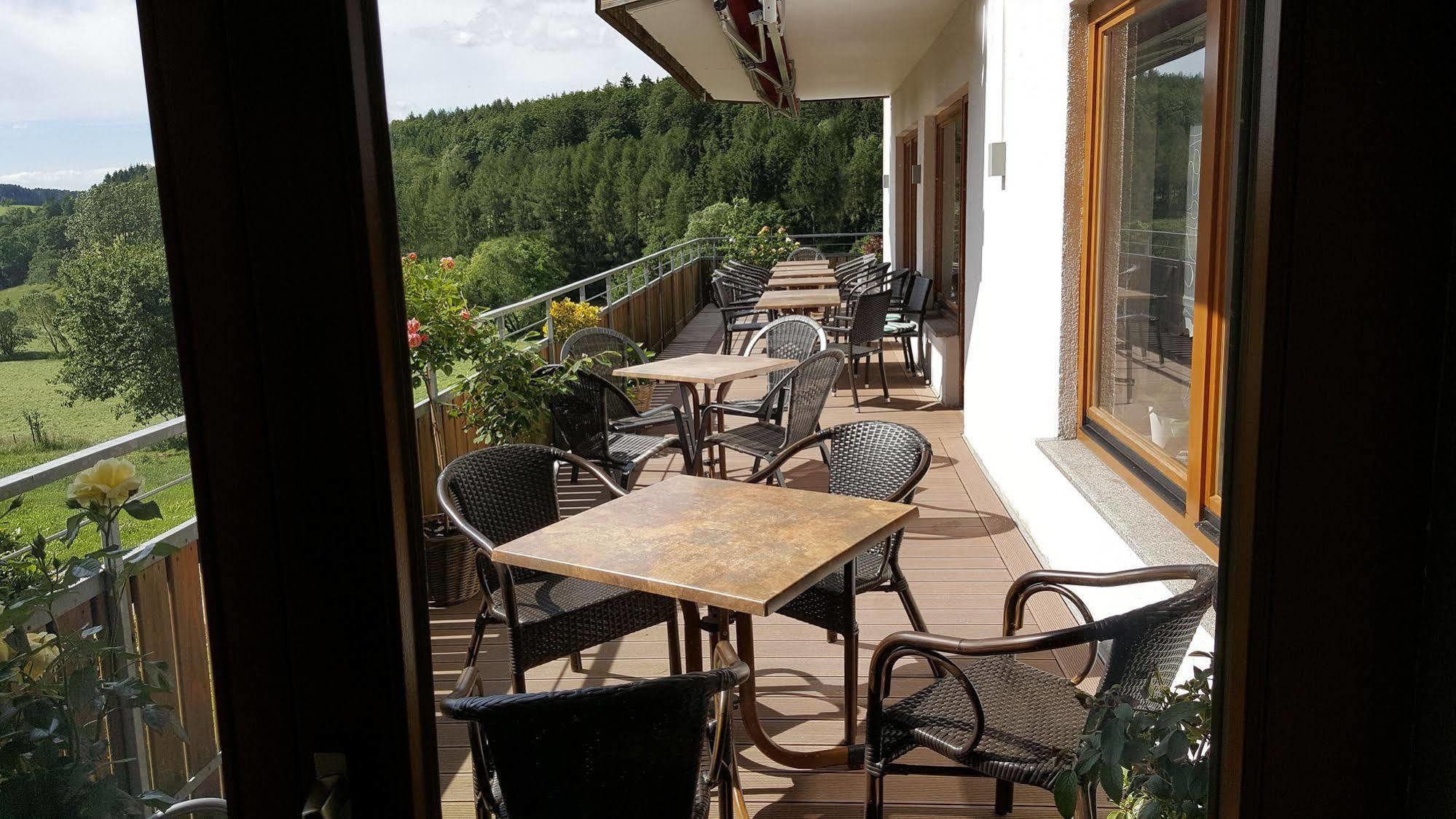 Rhön-Hotel Sonnenhof - Restaurant&Café Poppenhausen Exterior foto